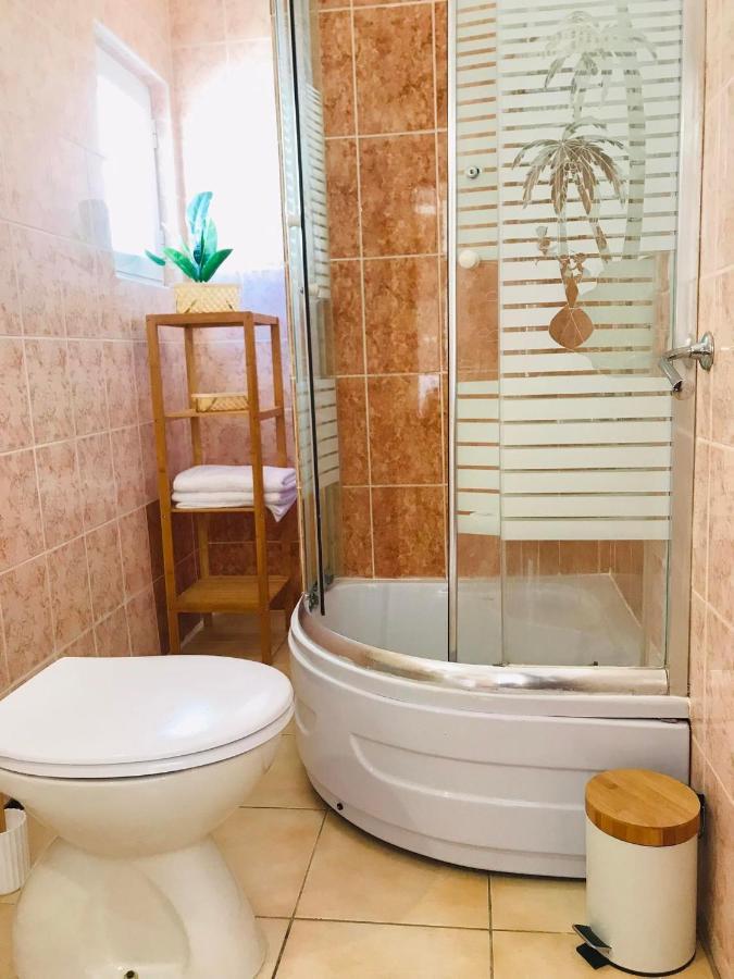 Apartmani-Okrug Gornji-Ciovo トロギール エクステリア 写真