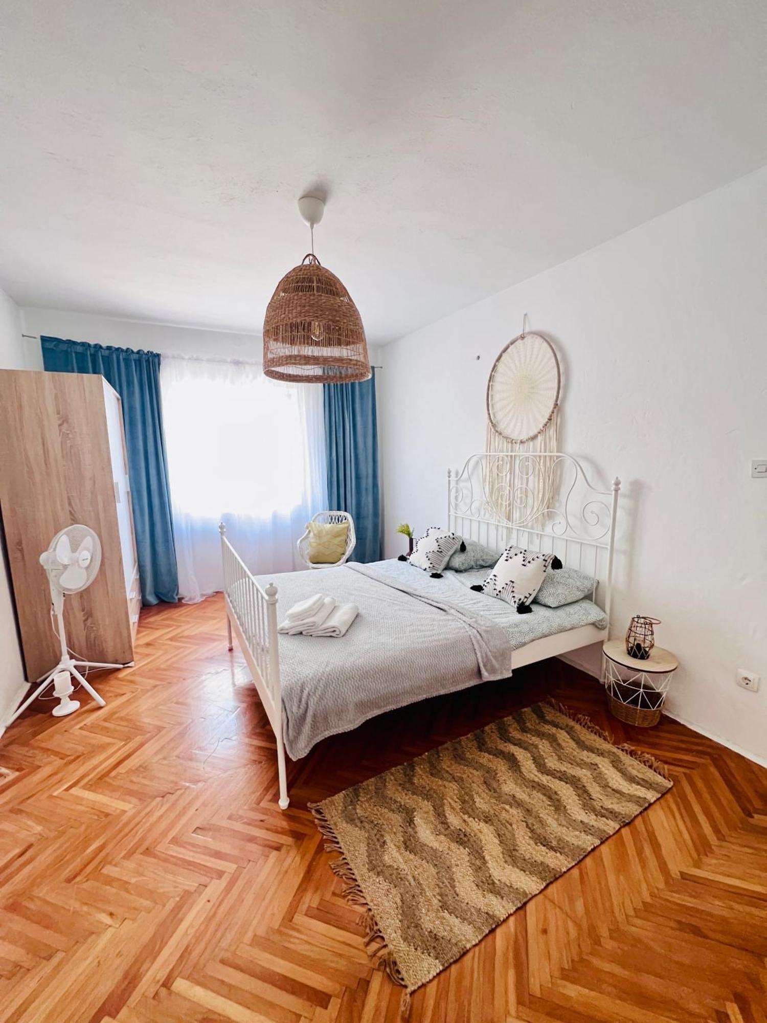 Apartmani-Okrug Gornji-Ciovo トロギール エクステリア 写真