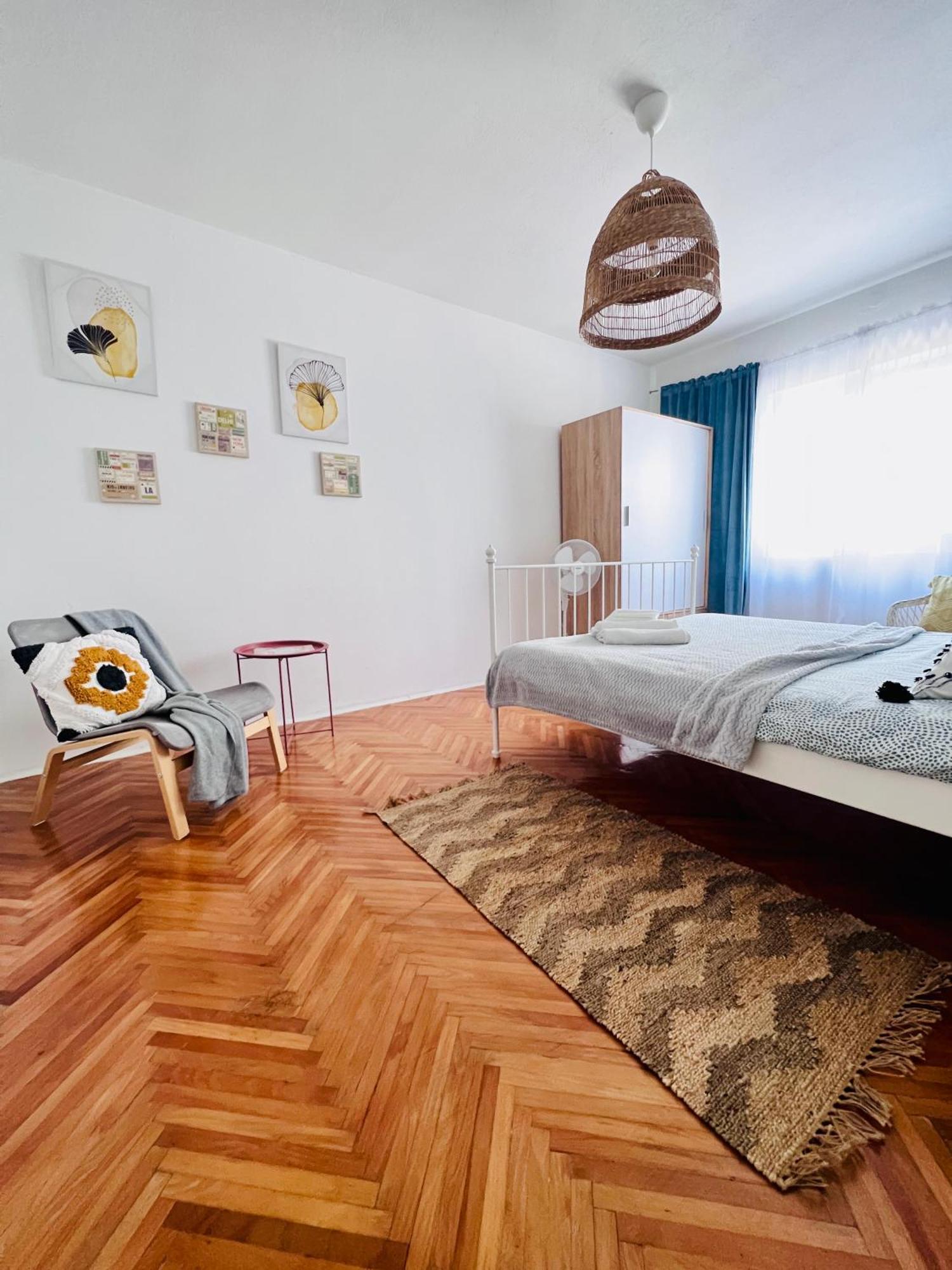 Apartmani-Okrug Gornji-Ciovo トロギール エクステリア 写真